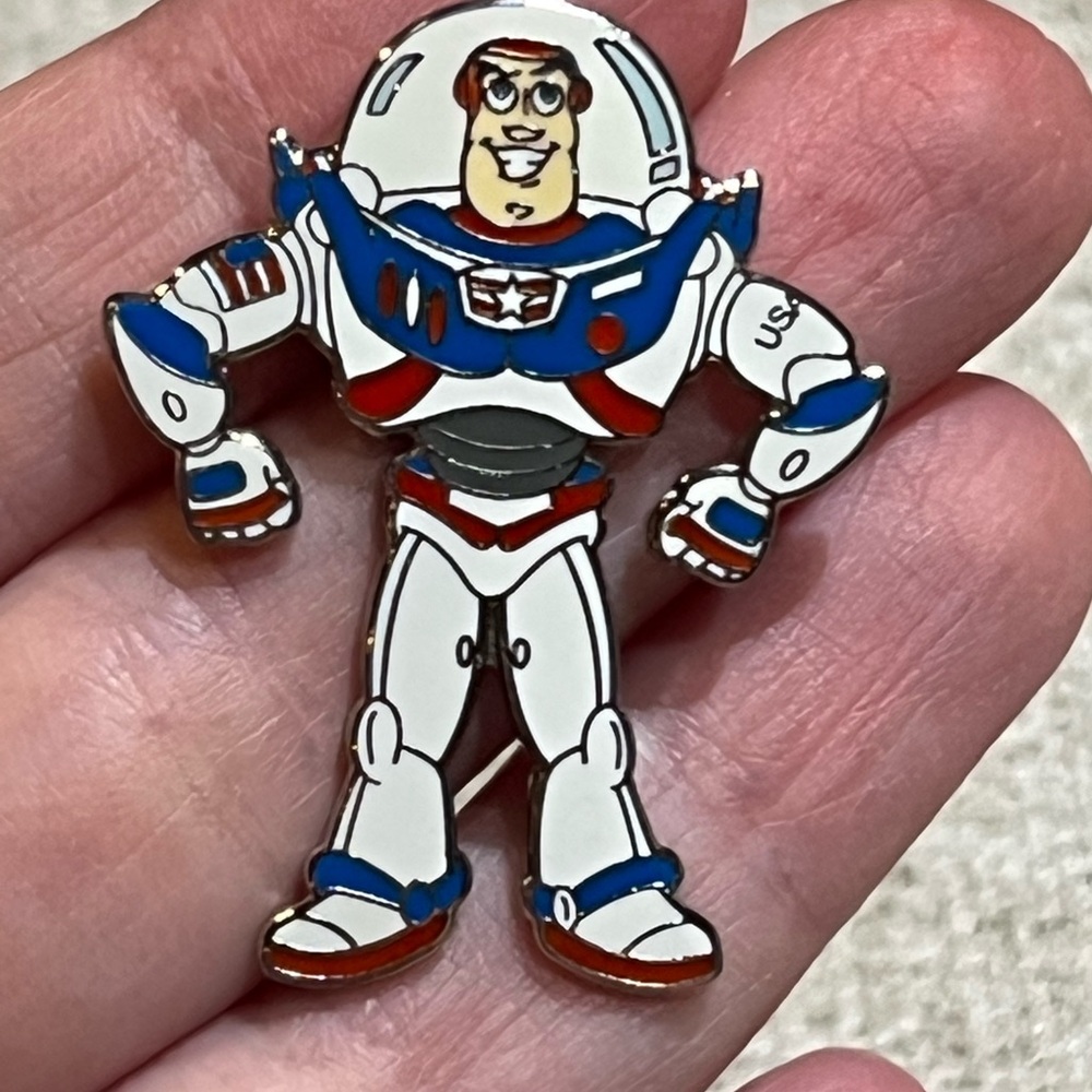 Disneys Buzz Lightyear Pin